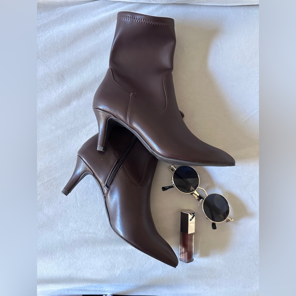 Chocolate Dolce Vita Boots